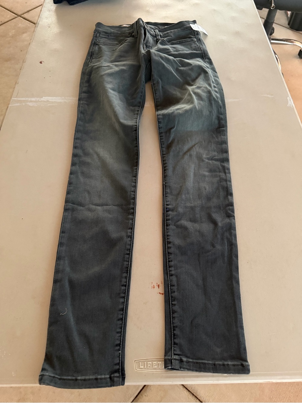 NWT Gap 1969 Legging Jeans in Slate Gray